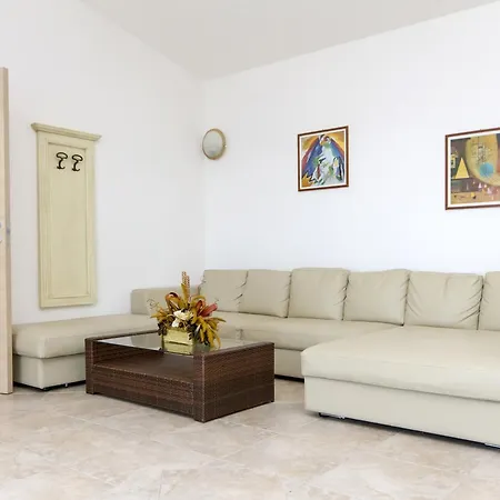 Residenze Borgo Dei Fiori كوستا باراديسو